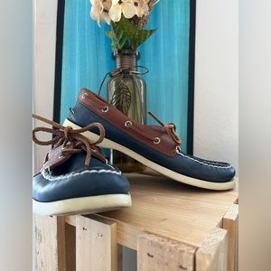 Sperry boat shoes